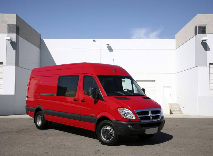  Dodge Sprinter Van 144 2006 года  (фото 2 из 12)